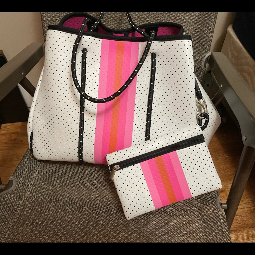 NWT- Neoprene tote with zipper pouch